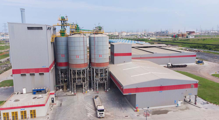 Mahama Commissions World’s Largest Calcined Clay Cement Plant in Ghana